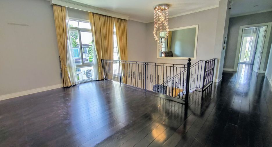 Casa en alquiler y en venta de 4 habitaciones en Bang Phli, Samut Prakan
