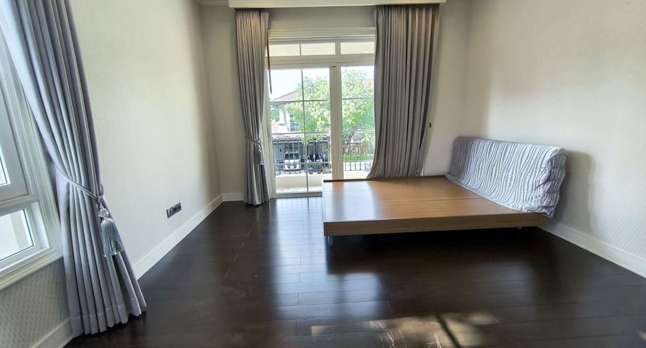 Casa en alquiler y en venta de 4 habitaciones en Bang Phli, Samut Prakan