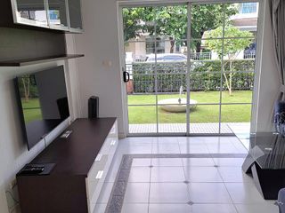 出租 3 卧室 独立屋 在 Prawet, 曼谷