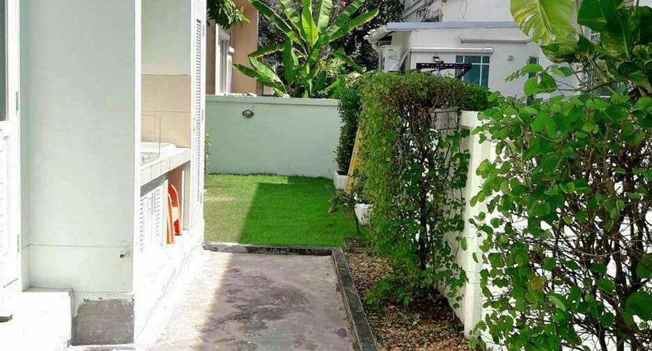 Haus zur Miete mit 3 Zimmer in Prawet, Bangkok