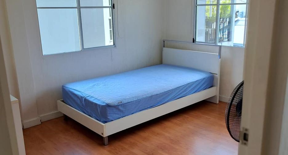 Haus zur Miete mit 3 Zimmer in Prawet, Bangkok