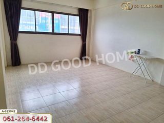 For rent and for sale 2 bed retail Space in Mueang Samut Prakan, Samut Prakan