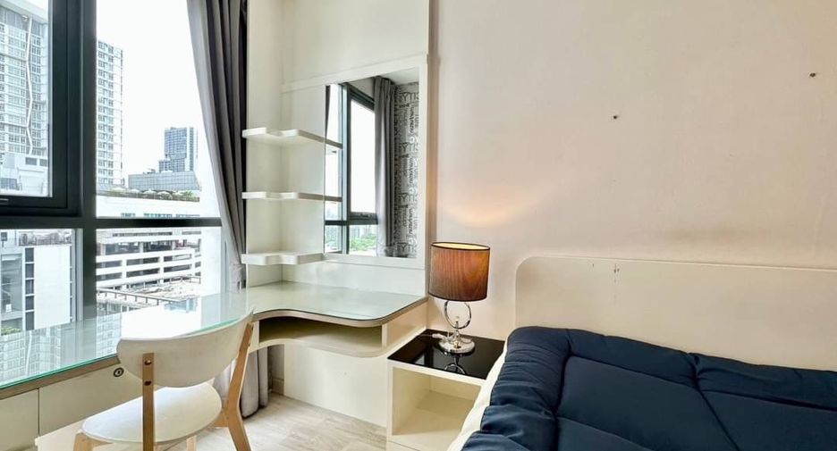 For sale 1 bed condo in Phra Khanong, Bangkok