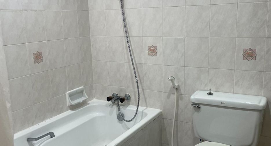 Аренда 2 спальни кондо в Кхлонг Тоеи, Бангкок