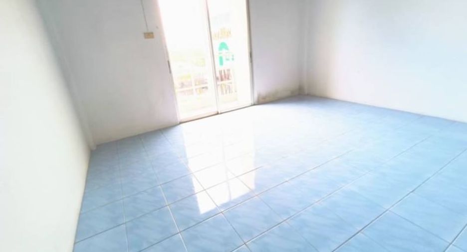 Gewerbefläche zur Miete und zum Kauf in Si Racha, Chonburi