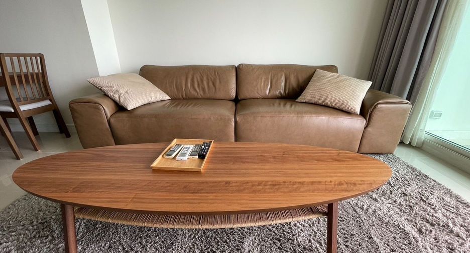 For rent 2 bedrooms condo in Bang Lamung, Chonburi