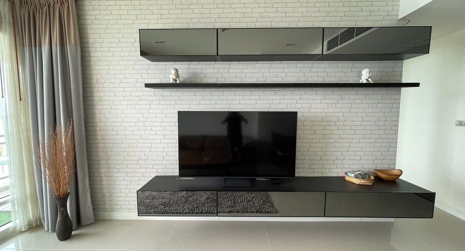 For rent 2 bedrooms condo in Bang Lamung, Chonburi