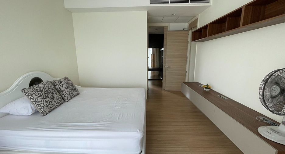 For rent 2 bedrooms condo in Bang Lamung, Chonburi