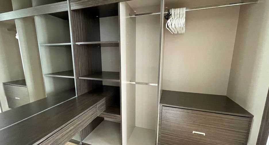 For rent 2 bedrooms condo in Bang Lamung, Chonburi