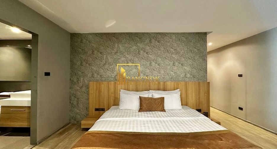 For rent 1 bed serviced apartment in Watthana, Bangkok