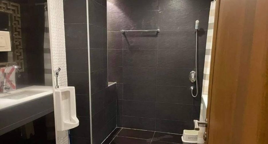 Аренда 2 спальни кондо в Кхлонг Сан, Бангкок