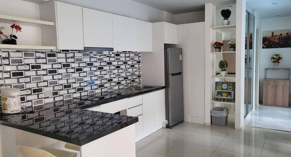 For rent 2 bedrooms condo in Bang Lamung, Chonburi