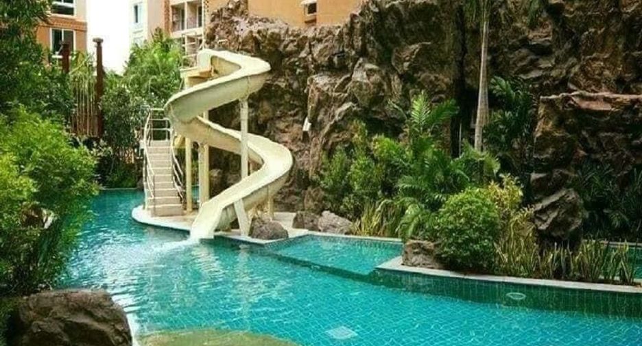 For rent 2 bedrooms condo in Bang Lamung, Chonburi