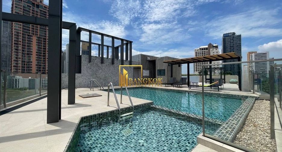 Condo en alquiler de 2 habitaciones en Khlong Toei, Bangkok