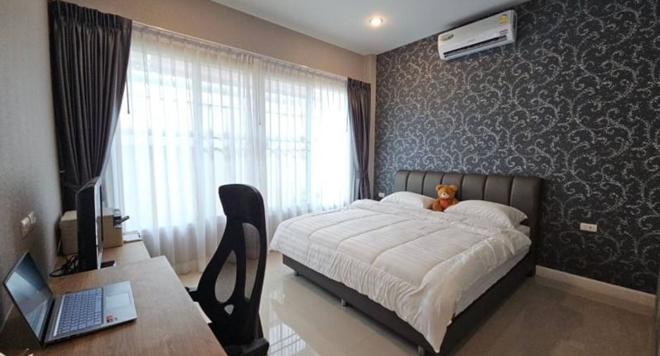 For rent and for sale 3 bedrooms house in Bang Lamung, Chonburi