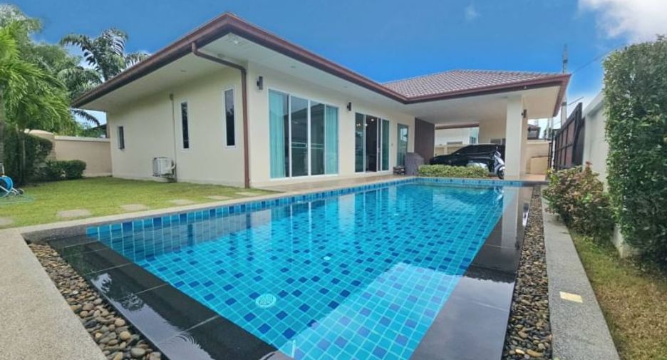 For rent and for sale 3 bedrooms house in Bang Lamung, Chonburi