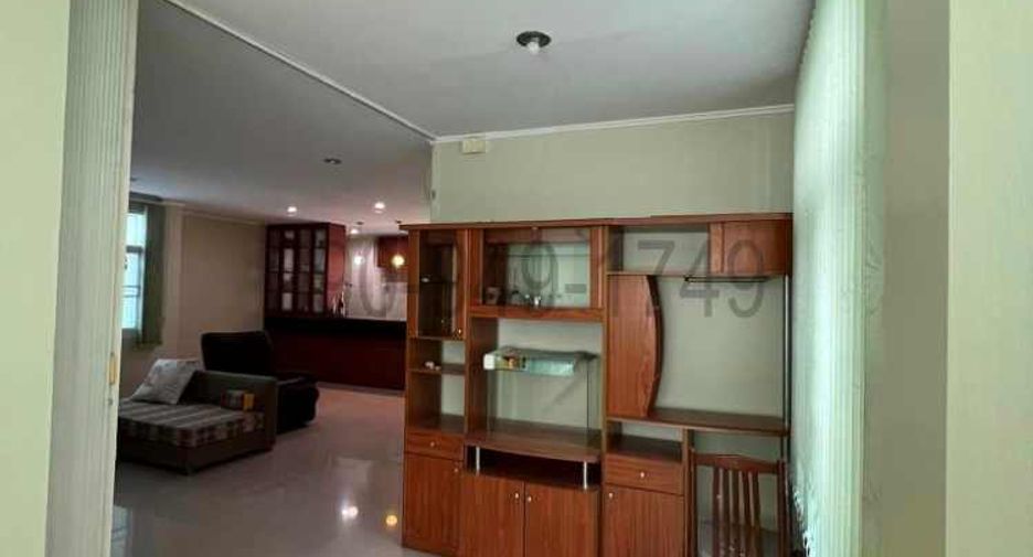 À vendre 3 chambres bureau à Min Buri, Bangkok