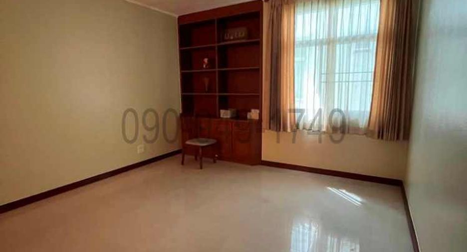 À vendre 3 chambres bureau à Min Buri, Bangkok