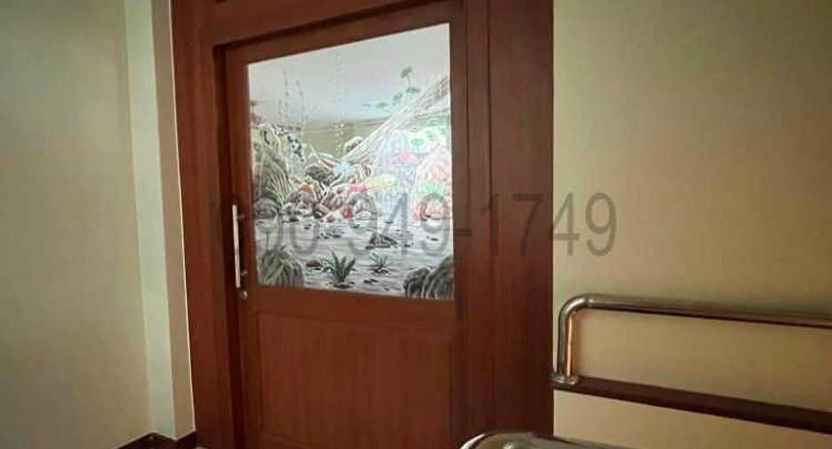 À vendre 3 chambres bureau à Min Buri, Bangkok