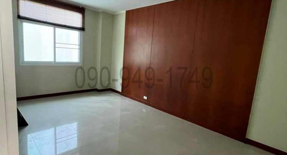 À vendre 3 chambres bureau à Min Buri, Bangkok
