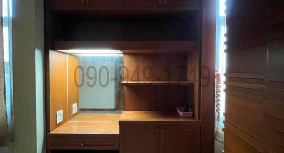À vendre 3 chambres bureau à Min Buri, Bangkok