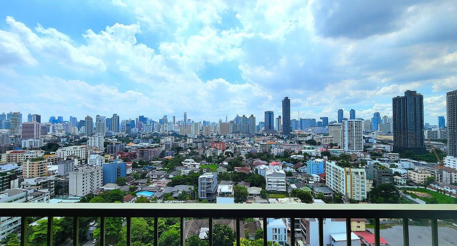 ขาย 2 ห้องนอน คอนโด ใน วัฒนา, กรุงเทพฯ