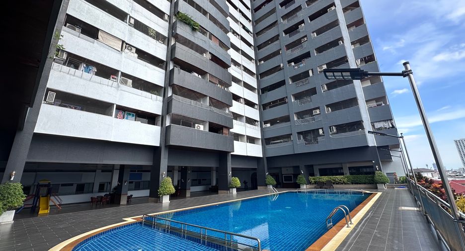 For rent and for sale 1 bed condo in Yan Nawa, Bangkok