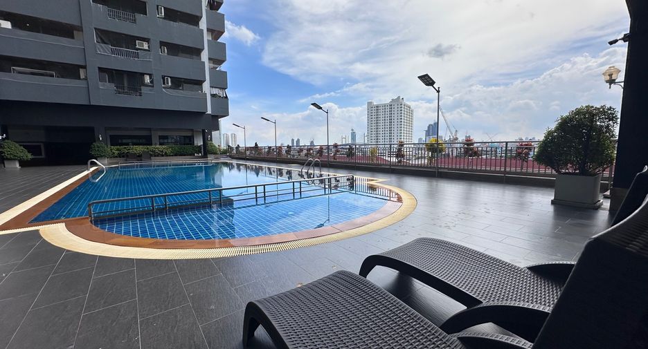 For rent and for sale 1 bed condo in Yan Nawa, Bangkok