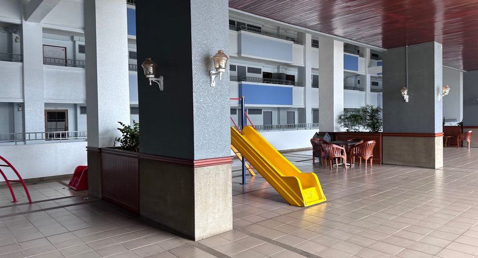 For rent and for sale 1 bed condo in Yan Nawa, Bangkok