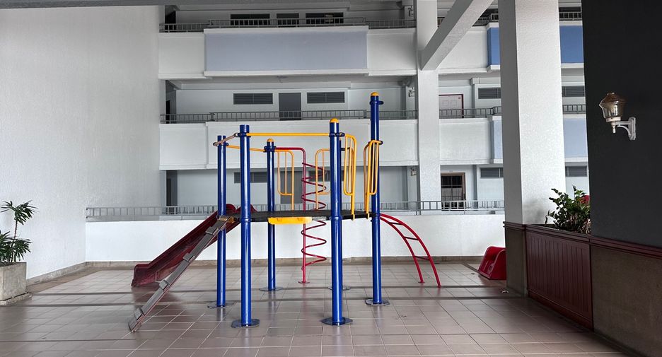 For rent and for sale 1 bed condo in Yan Nawa, Bangkok