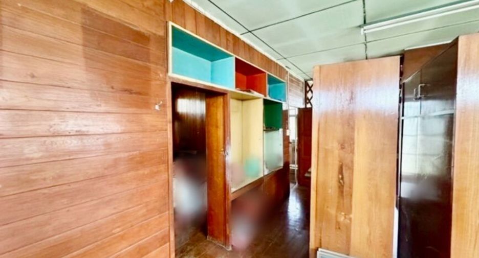 For sale 5 bedrooms house in Mueang Lampang, Lampang