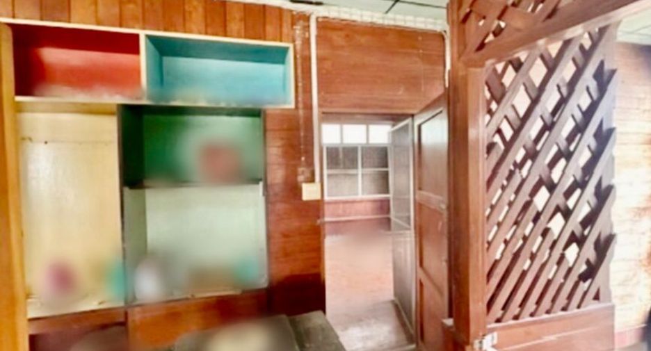 For sale 5 bedrooms house in Mueang Lampang, Lampang