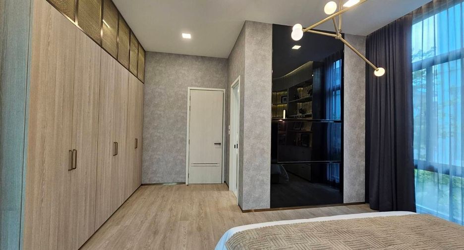 Casa en alquiler de 4 habitaciones en Saphan Sung, Bangkok