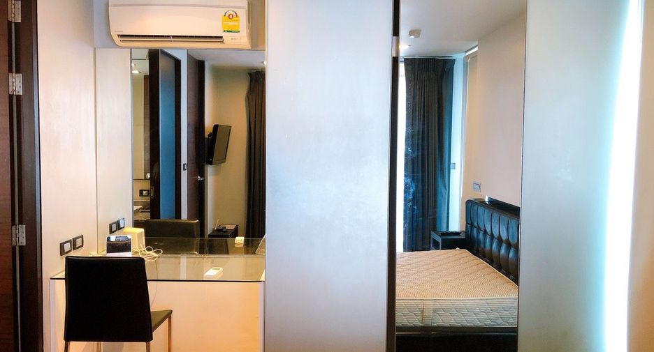 For rent 2 ベッドルーム condo in Sathon, Bangkok
