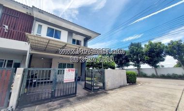 For sale 3 bed townhouse in Lat Lum Kaeo, Pathum Thani