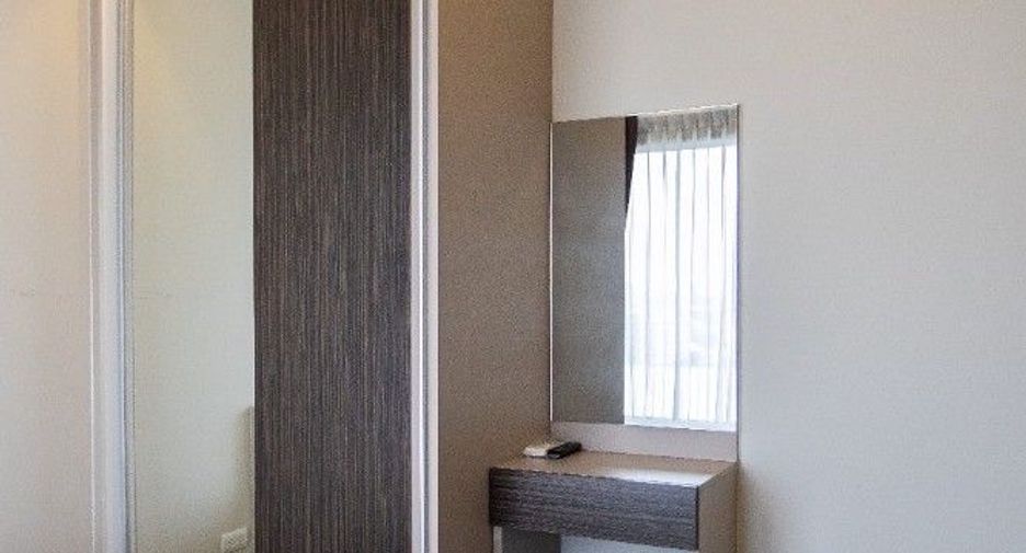 For sale 2 bedrooms condo in Phaya Thai, Bangkok