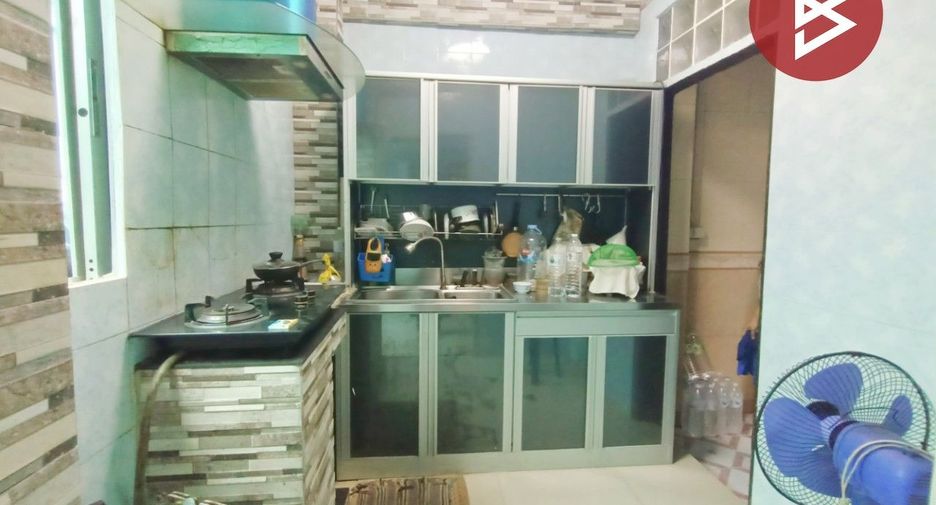 Local comercial en venta de 2 habitaciones en Prawet, Bangkok