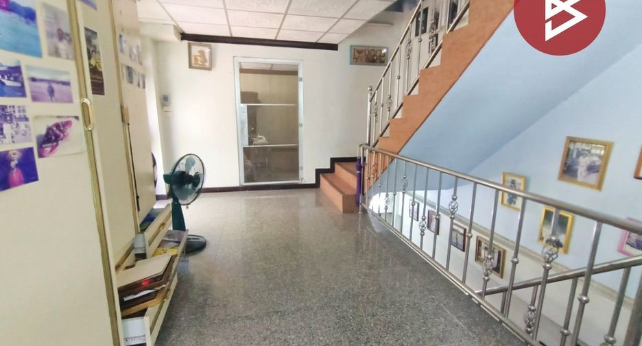 Local comercial en venta de 2 habitaciones en Prawet, Bangkok