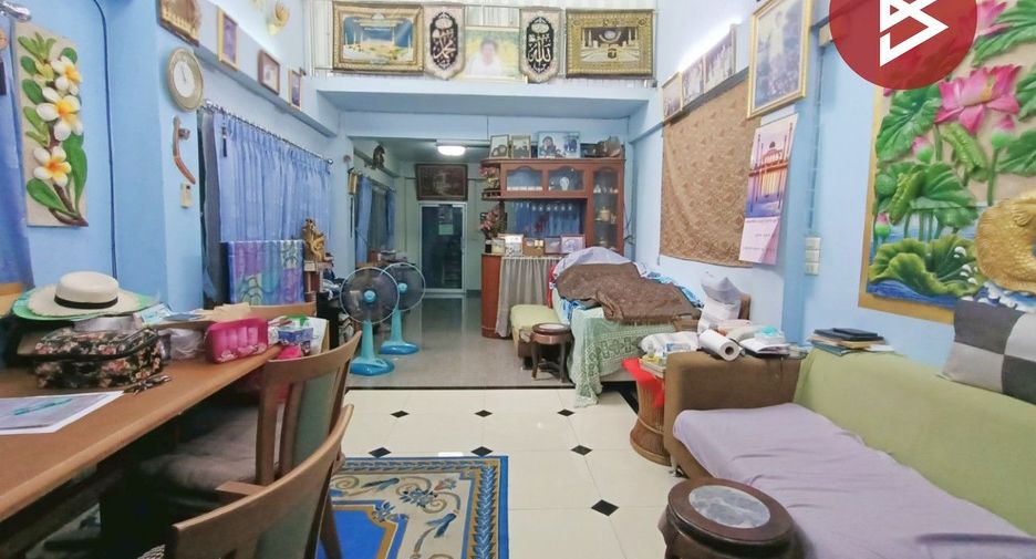 Local comercial en venta de 2 habitaciones en Prawet, Bangkok