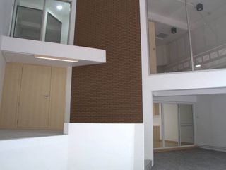 For rent 7 bedrooms office in Pathum Wan, Bangkok