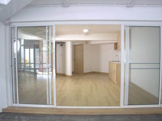 For rent 7 bedrooms office in Pathum Wan, Bangkok