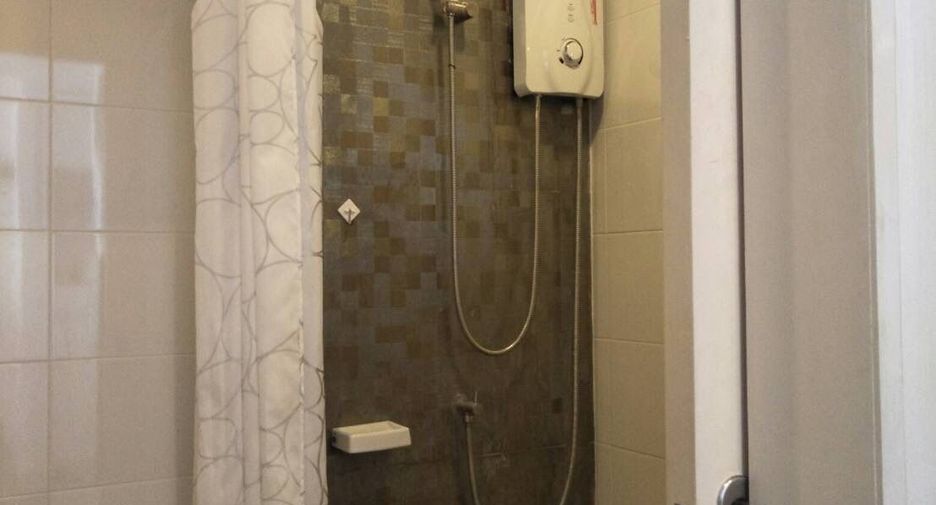 For sale 1 bed condo in Wang Thonglang, Bangkok