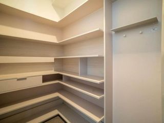 出租 4 卧室 独立屋 在 Saphan Sung, 曼谷