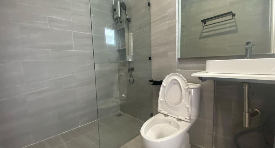 À louer 2 chambres appartement à Mueang Phuket, Phuket