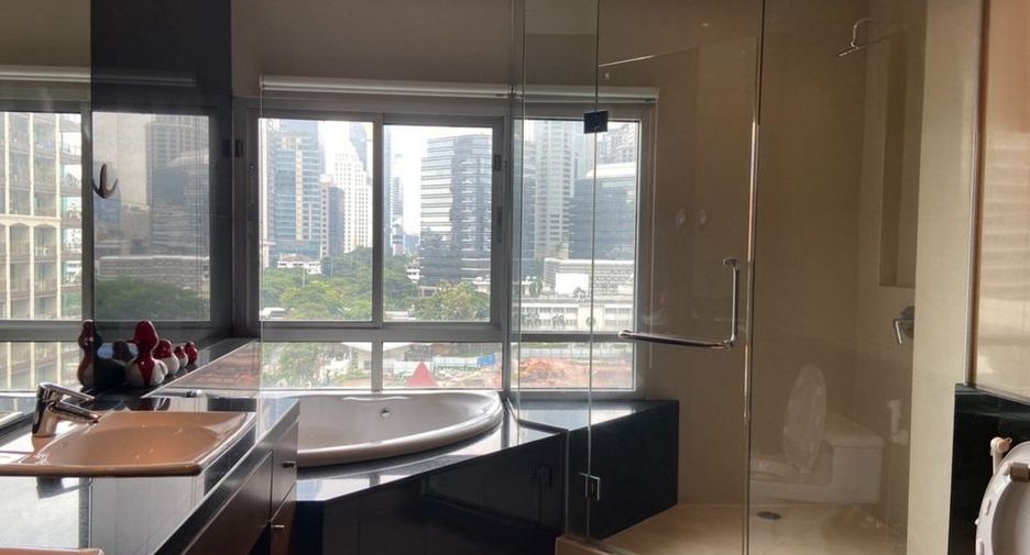 À louer 3 chambres condo à Pathum Wan, Bangkok
