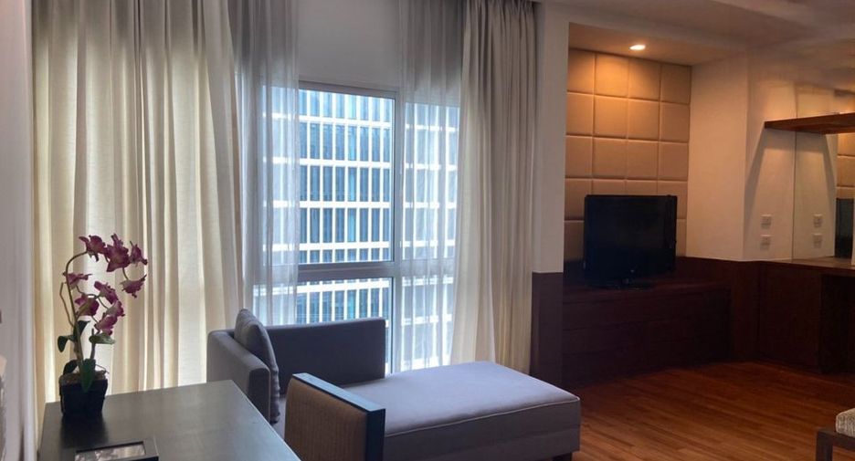 À louer 3 chambres condo à Pathum Wan, Bangkok