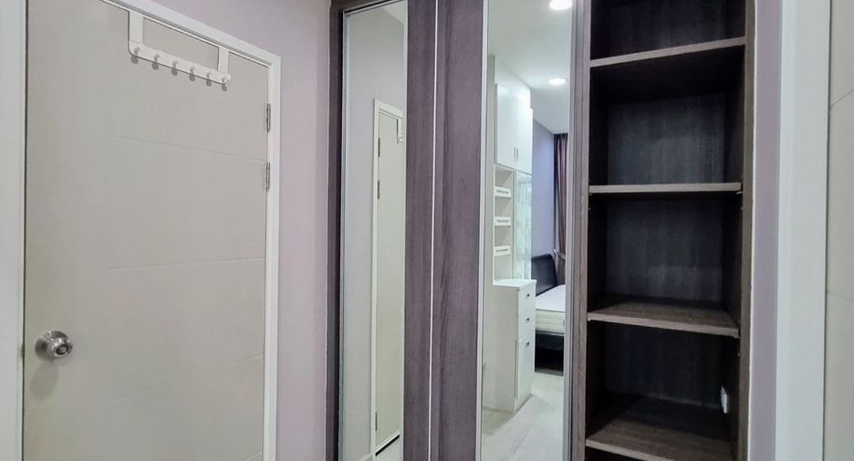 For rent 2 bedrooms condo in Sathon, Bangkok