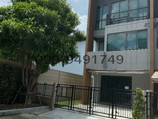 Reihenhaus zur Miete mit 3 Zimmer in Prawet, Bangkok
