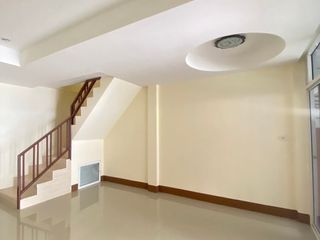 For sale 2 Beds townhouse in Mueang Nakhon Nayok, Nakhon Nayok