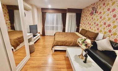 For rent 1 bed condo in Huai Khwang, Bangkok